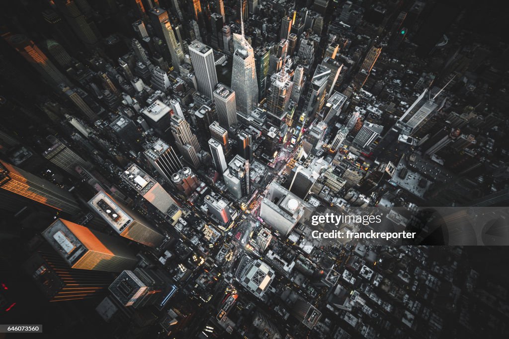 Vista aérea de times square por la noche