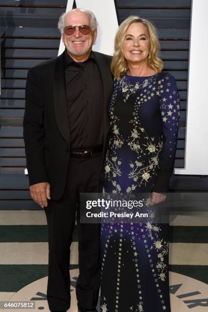 Musician Jimmy Buffett and Jane Slagsvol attend the 2017 Vanity Fair Oscar Party hosted by Graydon Carter at Wallis Annenberg Center for the...