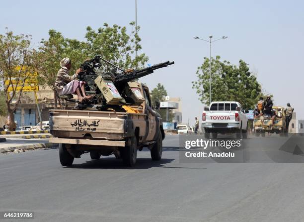 Members of the Popular Resistance, loyal to President of Yemen Abd Rabbuh Mansur Hadi wait for the arrival of United Nations Under-Secretary-General...