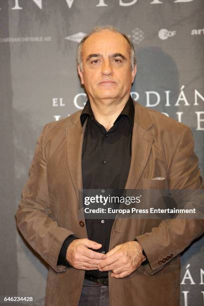 Francesc Orella attend 'El Guardian Invisible' photocall at Urso Hotel on February 28, 2017 in Madrid, Spain