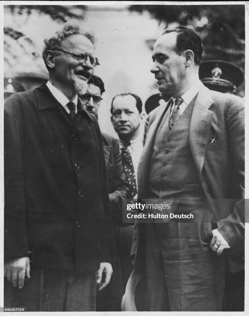 Trotsky Talks to Chief of Police
