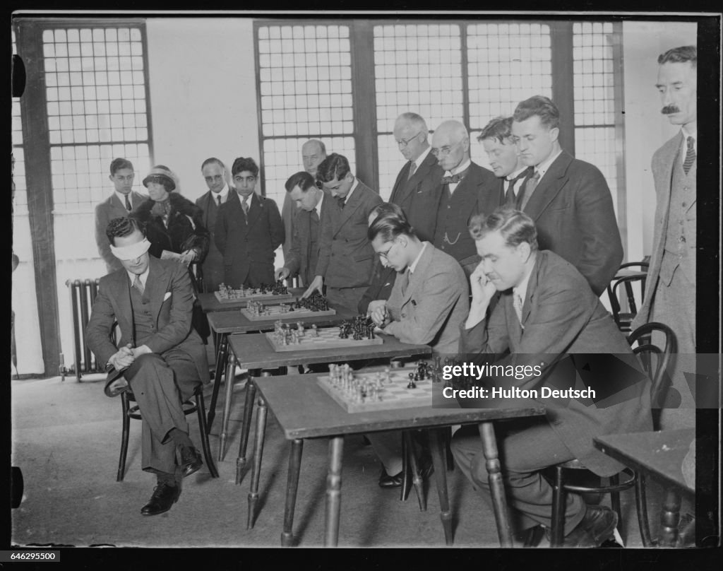 Blindfold Chess. A Display In London News Photo - Getty Images