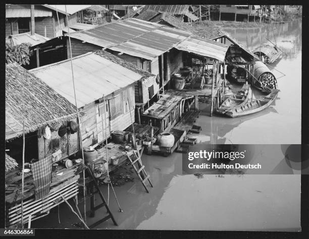 Rainy Season In Thailand Photos And Premium High Res Pictures Getty riril1118-on-twitter-omg-there-is-another-season-in-thailand