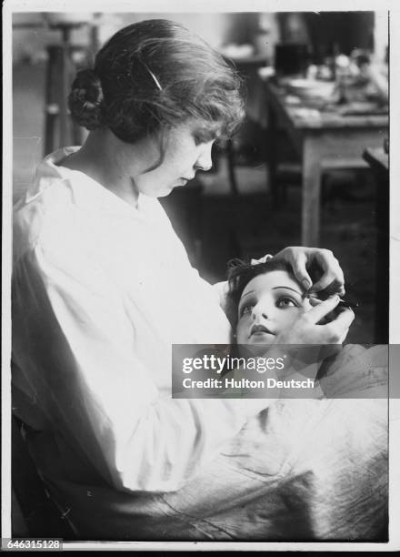 Model Using Waxing 253 Waxing Kit Stock Photos, High-Res Pictures, and Images - Getty Images