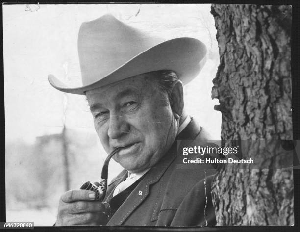 The American actor and country and western singer Tex Ritter .