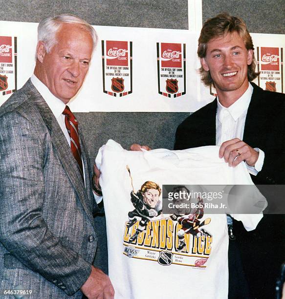 Legends Gordie Howe and Wayne Gretzky at a press conference October 11, 1989 at Great Western Forum in Inglewood, California. The conference was to...