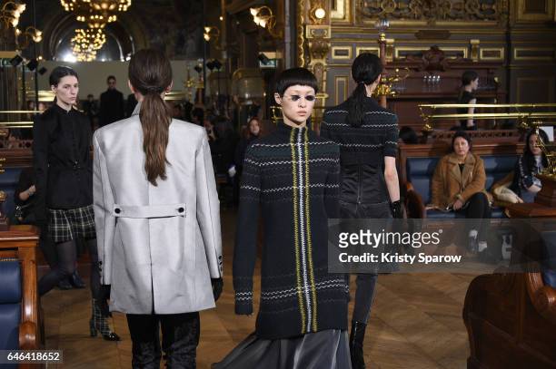 Models walk the runway during the Olivier Theyskens show as part of Paris Fashion Week Womenswear Fall/Winter 2017/2018 on February 28, 2017 in...