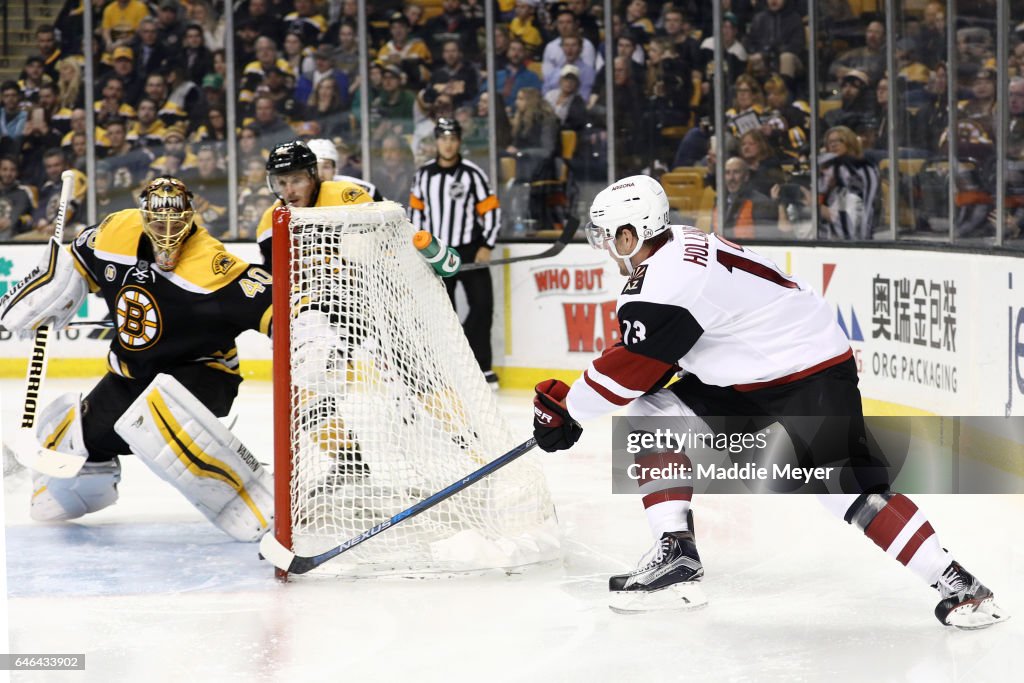 Arizona Coyotes v Boston Bruins