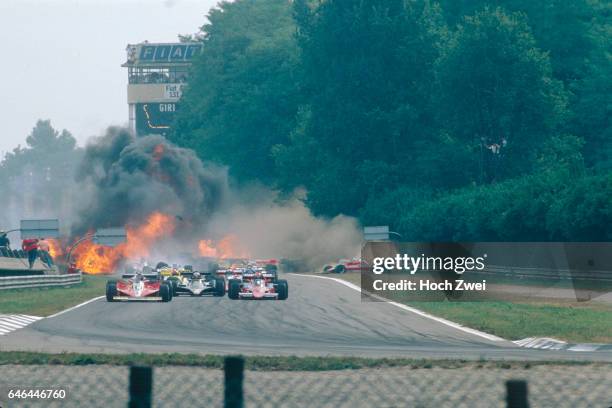 Formel 1, Grand Prix Italien 1978, Monza, Start Gilles Villeneuve, Ferrari 312T3 Niki Lauda, Brabham-Alfa Romeo BT46 Mario Andretti, Lotus-Ford 79...