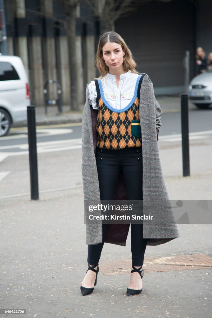 Street Style: Day 2 - LFW February 2017