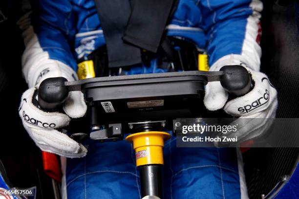 Steering wheel with shift paddles, 22 Hector Hurst , FIA Formula 3 European Championship Test Red Bull Ring Spielberg - 8. - 9. April 2014