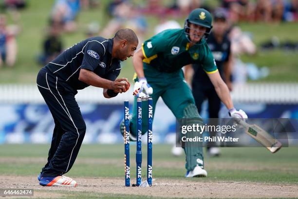 Jeetan Patel runs out Dwaine Pretorius of South Africa during game four of the One Day International series between New Zealand and South Africa at...