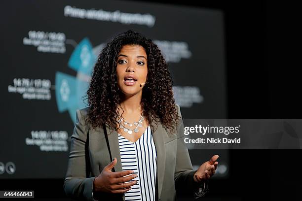 conference speaker - david brunet photos et images de collection