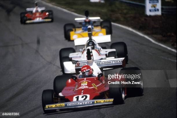 Formel 1, Grand Prix Niederlande 1975, Zandvoort, Niki Lauda, Ferrari 312T James Hunt, Hesketh-Ford 308 www.hoch-zwei.net , copyright: HOCH ZWEI /...