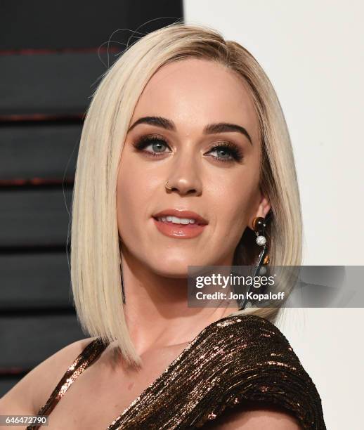 Singer Katy Perry arrives at the 2017 Vanity Fair Oscar Party Hosted By Graydon Carter at Wallis Annenberg Center for the Performing Arts on February...