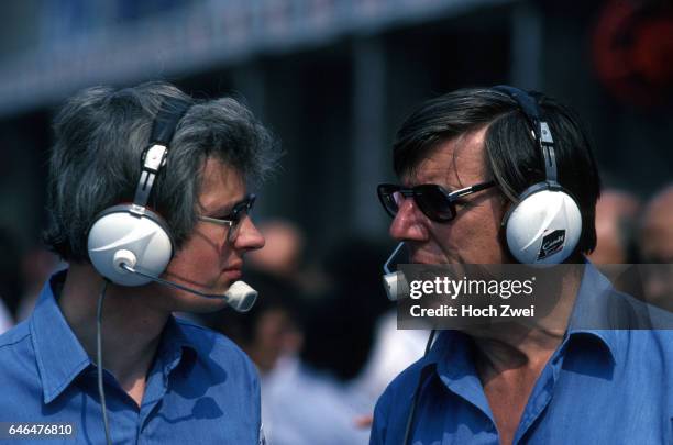 Formel 1, Grand Prix Italien 1979, Monza, Boxengasse, Tyrrell-Box Ken Tyrrell www.hoch-zwei.net , copyright: HOCH ZWEI / Ronco