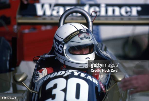 Formel 1, Grand Prix Spanien 1980, Jarama, Boxengasse, Arrows-Box Jochen Mass, Arrows-Ford A3 www.hoch-zwei.net , copyright: HOCH ZWEI / Ronco