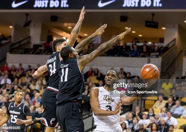 Aj Davis Basketball Player Photos and Premium High Res Pictures - Getty