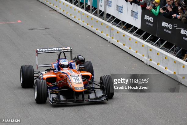 Stars & Cars, Stuttgart, Korso 3 - Rookies Felix Rosenqvist, Formel 3