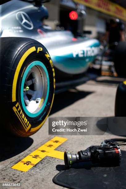 Formula One World Championship 2015, Grand Prix of Canada, Pirelli, tire, tires, tyre, tyres, wheel, wheels, Reifen, Rad, feature, pit stop tool