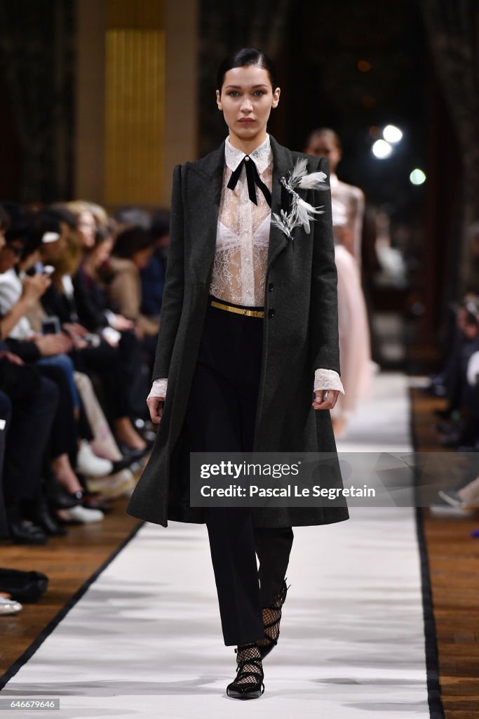 Lanvin : Runway - Paris Fashion Week Womenswear Fall/Winter 2017/2018