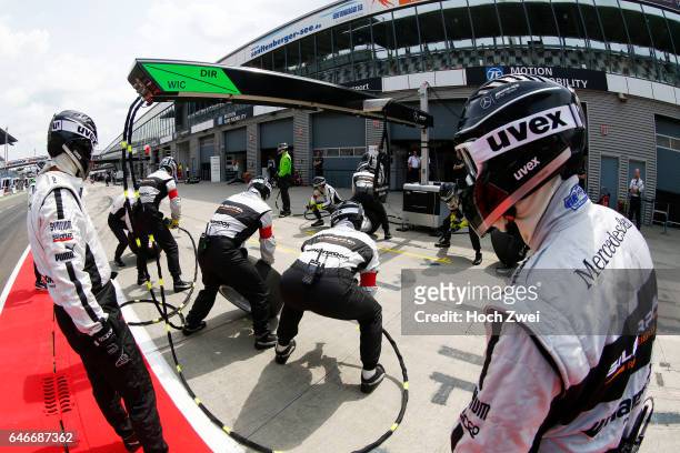 Race Lausitzring, Mercedes Boxenstop Mannschaft, pit stop crew,