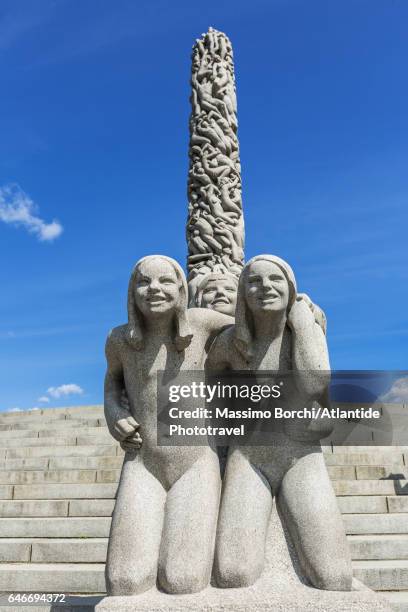 vigeland park (frogner park - artist gustav vigeland), the monolitten (monolith) - gustav vigeland sculpture park bildbanksfoton och bilder