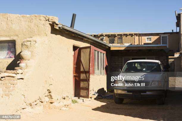 adobe homes at acoma pueblo - acomia stock pictures, royalty-free photos & images