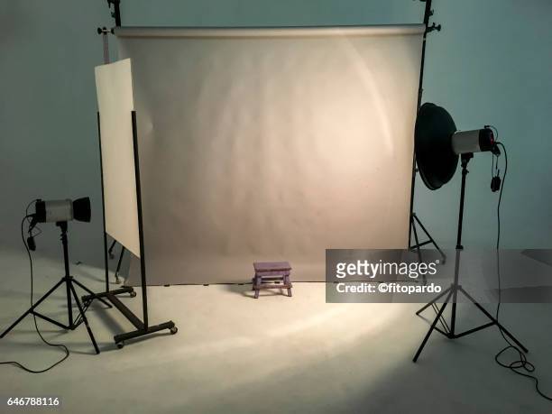 still photo studio set - photography studio stock-fotos und bilder