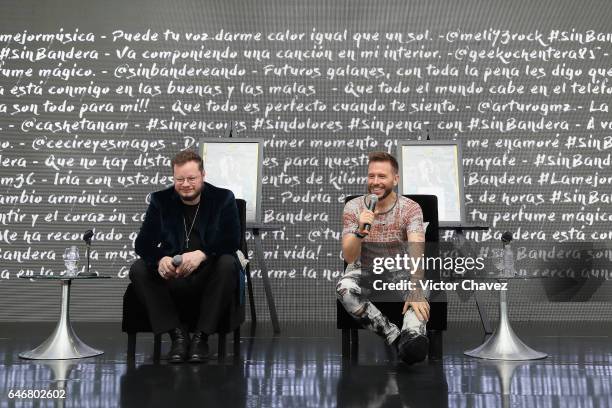 Singers Leonel Garcia and Noel Schajris of Sin Bandera attend a press conference to launch their new album "Primera Fila - Una Ultima Vez" at St....