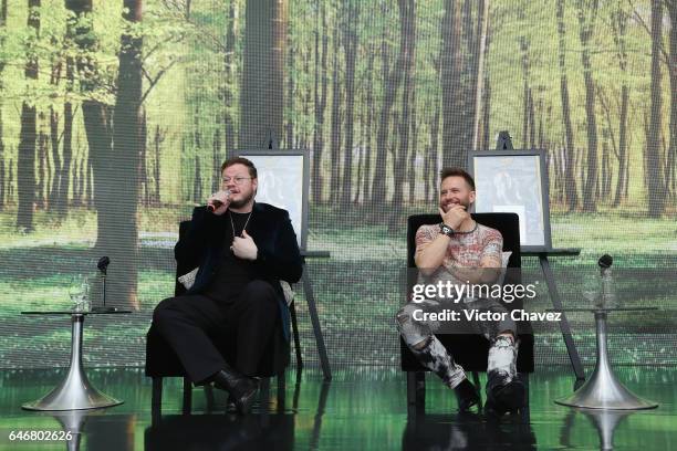 Singers Leonel Garcia and Noel Schajris of Sin Bandera attend a press conference to launch their new album "Primera Fila - Una Ultima Vez" at St....