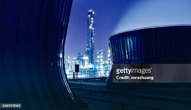 chemische & petrochemische anlagen, öl-raffinerie - raffinerie stock-fotos und bilder