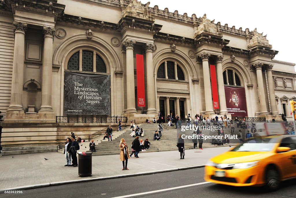 Director Of New York's Metropolitan Museum Of Art Resigns
