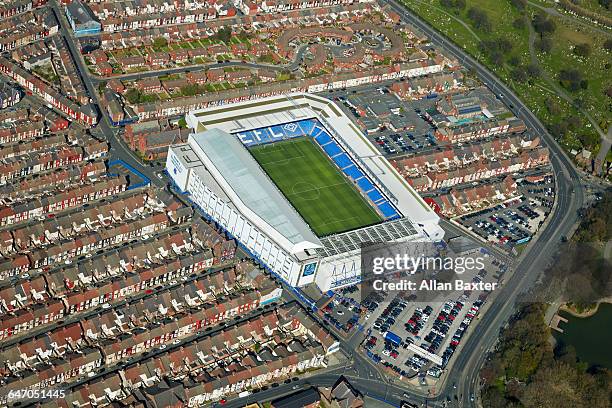 aerial view everton fc's ground, goodison park - liverpool football stock-fotos und bilder