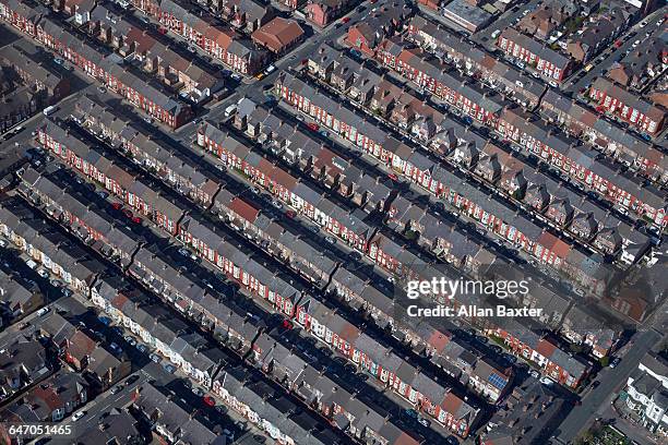 aerial view ofterraced housing in liverpool - liverpool england fotografías e imágenes de stock