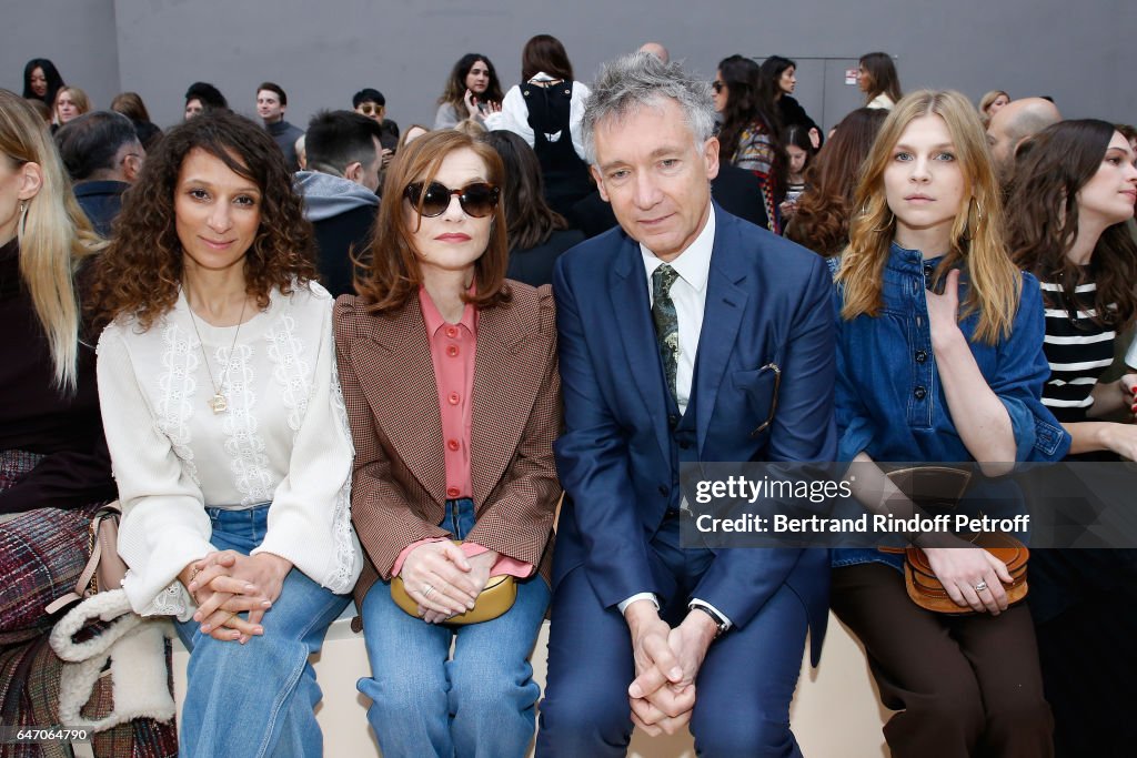 Chloe : Front Row - Paris Fashion Week Womenswear Fall/Winter 2017/2018