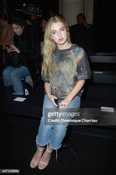 Anais Gallagher attends the Balmain show as part of the Paris Fashion Week Womenswear Fall/Winter 2017/2018 on March 2, 2017 in Paris, France.