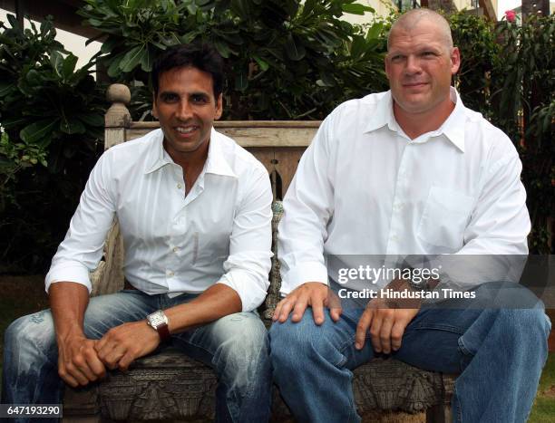 Akshay Kumar meets WWE Wrestler Kane at Akshay Kumar Bangalow Juhu.