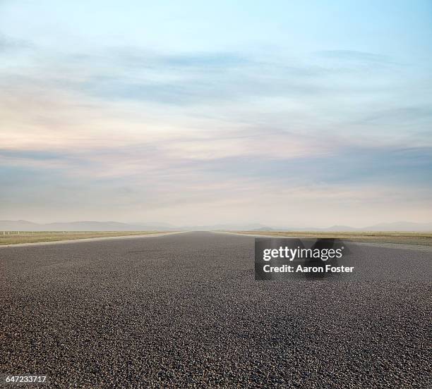 tarmac runway - road stock pictures, royalty-free photos & images