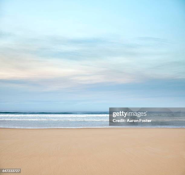 ocean horizon - mer plage photos et images de collection