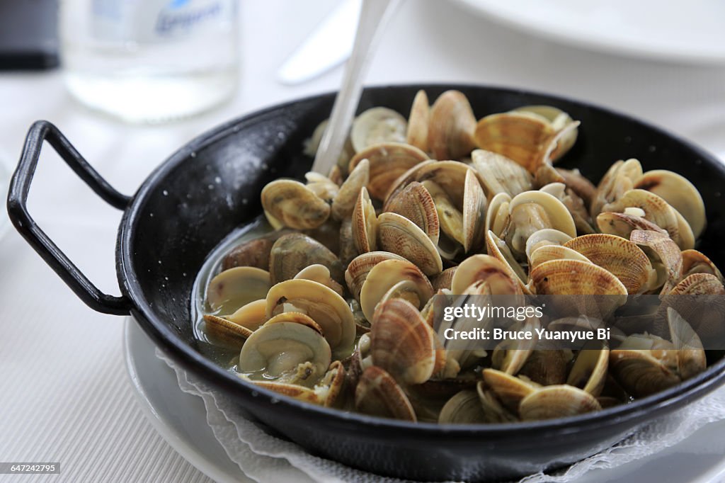 Sauteed clams
