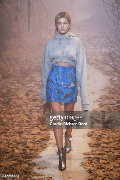 Hailey Baldwin walks the runway during the Off-White show at Palais de Tokyo as part of the Paris Fashion Week Womenswear Fall/Winter 2017/2018 on...