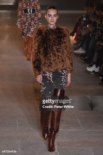 Maartje Verhoef walks the runway during the Isabel Marant show as part of the Paris Fashion Week Womenswear Fall/Winter 2017/2018 on March 2, 2017 in...