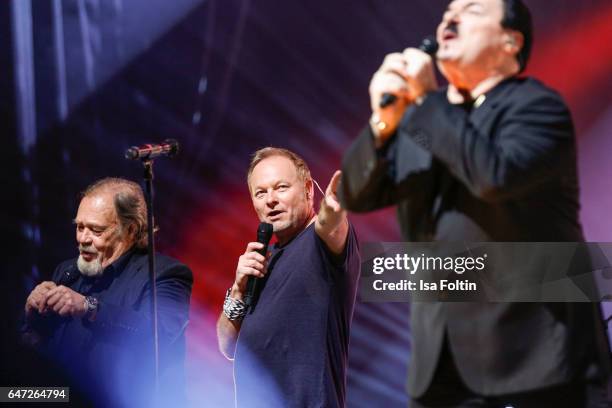 Canadian musician, singer and songwriter David Clayton-Thomas , English musician, producer, and songwriter Nick van Eede and US singer Bobby Kimball...