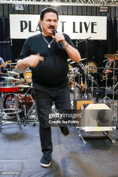 Singer Bobby Kimball performs at the Mandoki Soulmates: Wings Of Freedom - Rehearsal on February 28, 2017 in Paris, France.