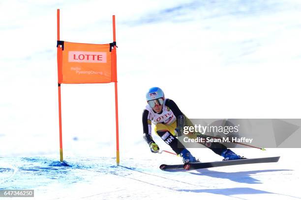 Marie-Michelle Gagnon of Canada skis the course during the Audi FIS Ski World Cup 2017 Ladies' Downhill Training at the Jeongseon Alpine Centre on...