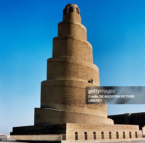 Malwiya minaret of the Great mosque of Samarra . Iraq, 9th century.