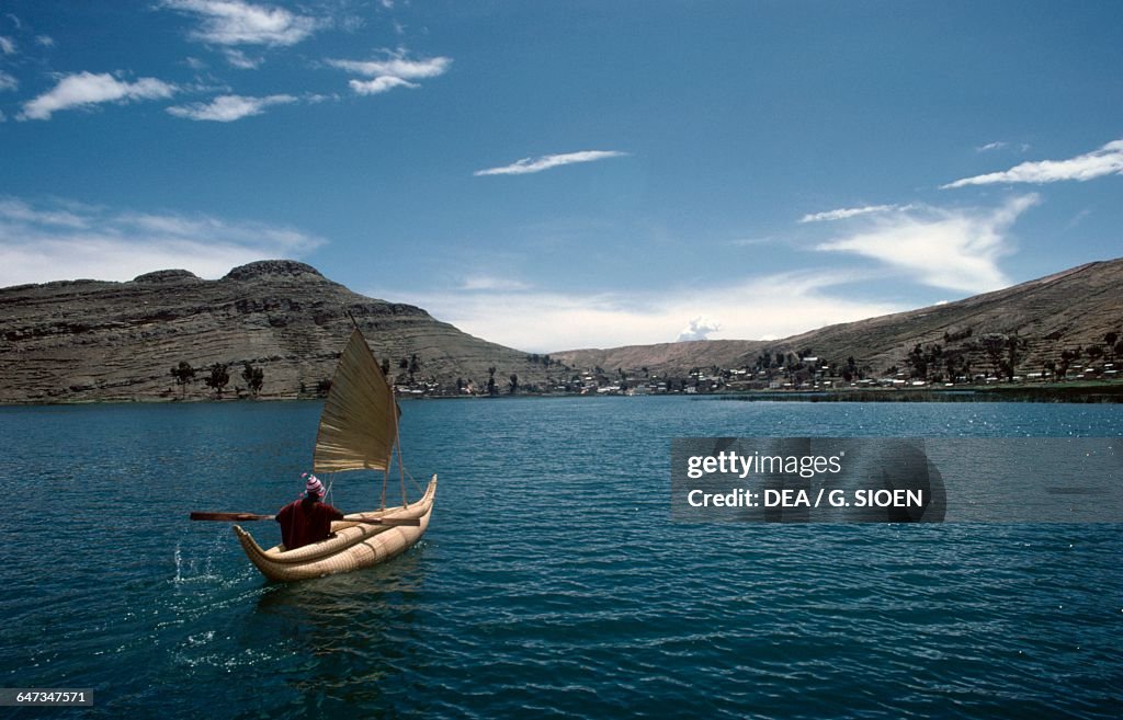 Balsa wood boat, Lake Titicaca