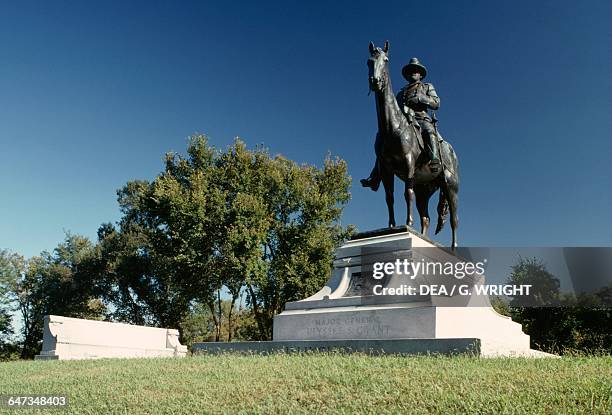 Statue of Ulysses S Grant , Vicksburg National Military Park, Vicksburg, Mississippi, United States of America.