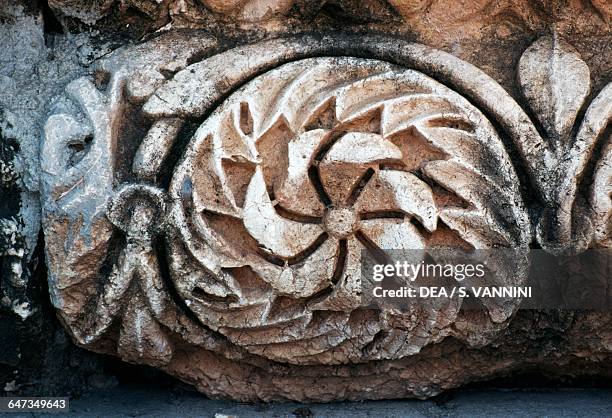 Flower, decorated capital from a Greek-Roman era synagogue at Capernaum, Sea of Galilee, Israel. Roman Civilisation, 4th century.